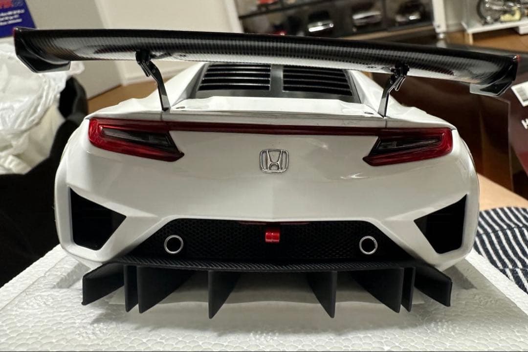 AUTOartホンダ NSX GT3 ミニカー 1/18