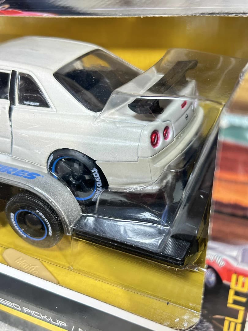 ミニカー 1/24 Maisto GT-R R34 & Datsun 620