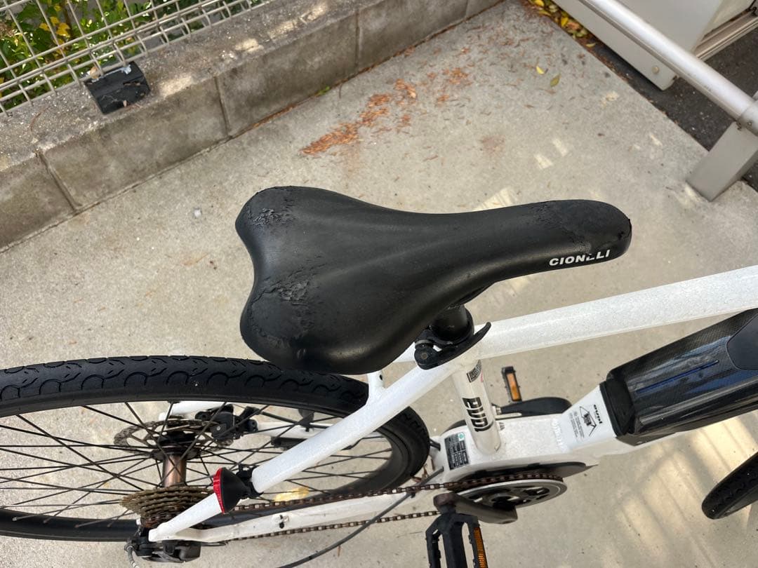 スポーツタイプ 電動アシスト自転車 ホワイト