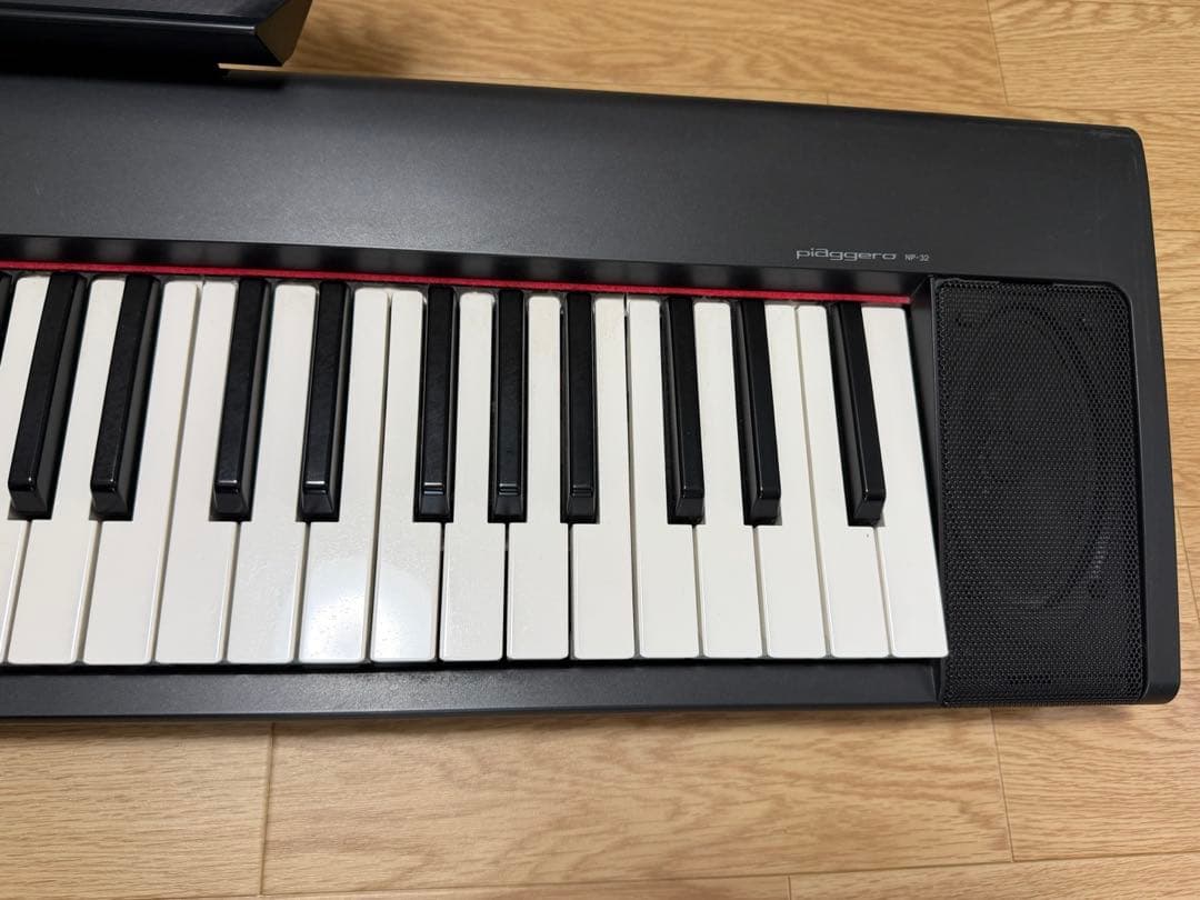 YAMAHA 電子キーボード piaggero ブラック NP-32B 76鍵