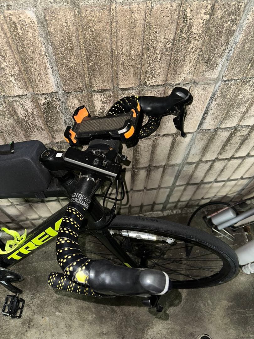 TREK ドマーネ AL3 56 グレー/イエロー