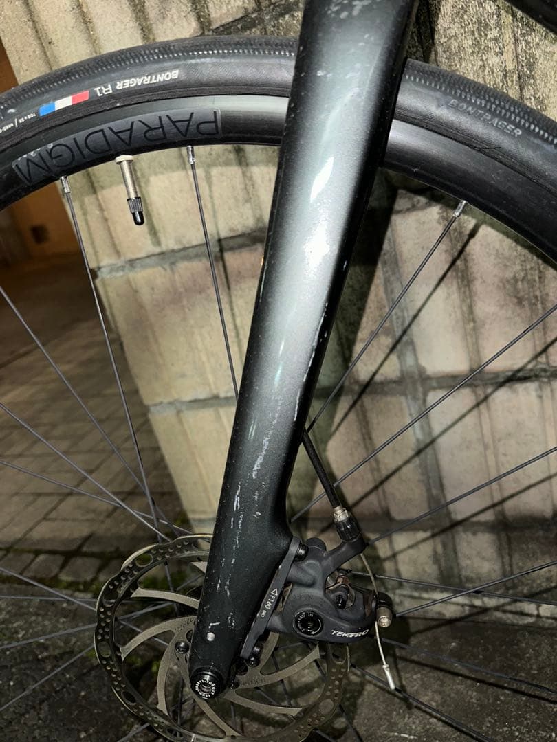 TREK ドマーネ AL3 56 グレー/イエロー