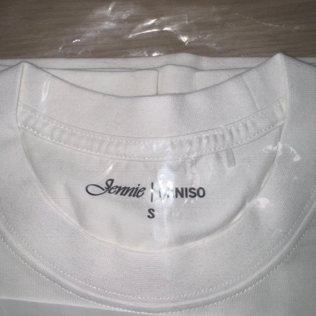 blackpink ジェニ　MINISO 中国　ポップアップ　tシャツ　白　S