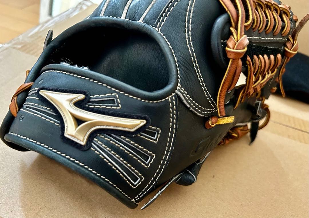 Mizuno グローバルエリート　軟式グローブ　袋、型崩れ防止セット　美中古