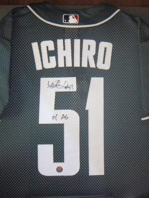 イチロー直筆サイン入り 2001年MLB ALL-STAR JERSEY(額入)