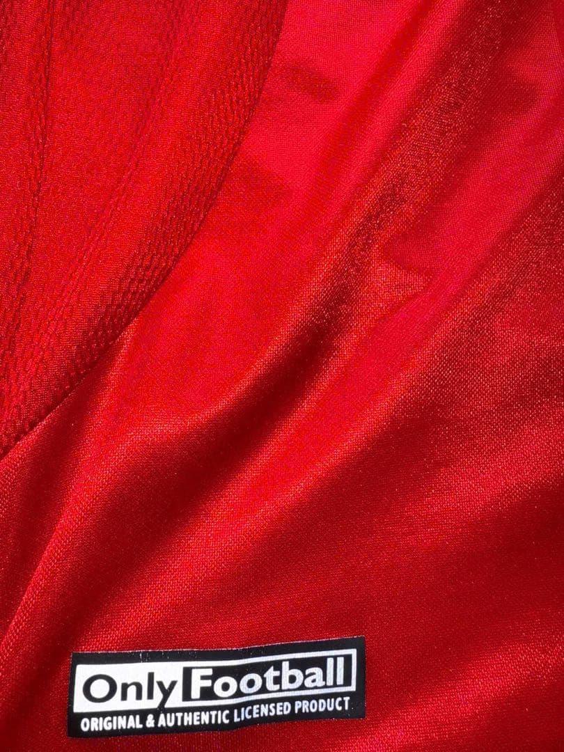 ぞ*だ様 マンチェスター・ユナイテッド UMBRO XL レッドシャツ