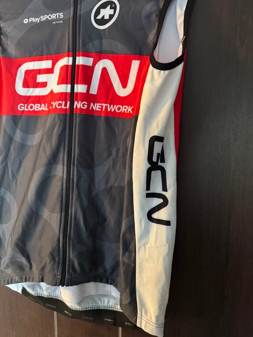 アソス assos GCN サイクルジャージ グレー/レッド/ホワイト