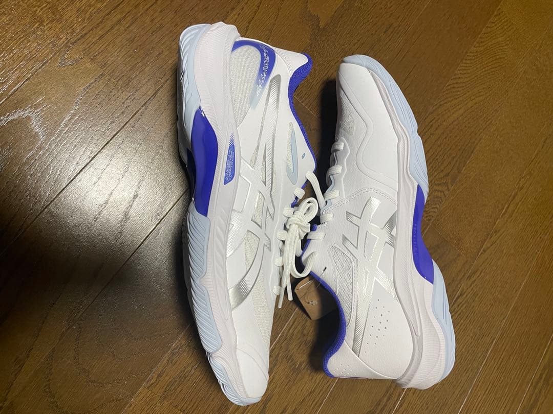 新品未使用asics V-SWIFT FF5バレーボールシューズ 27.0cm