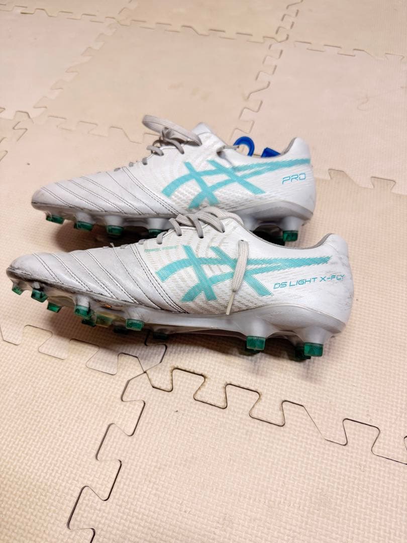 asics サッカースパイク