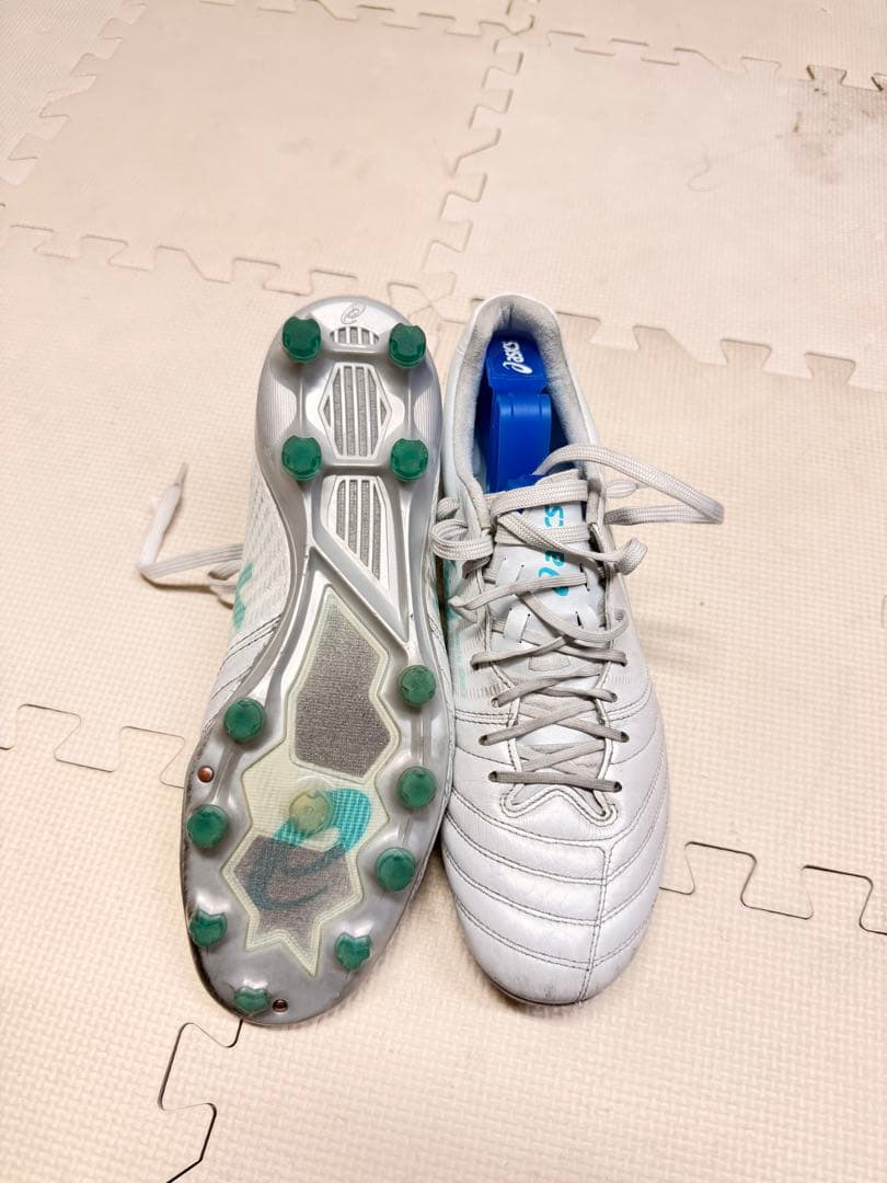 asics サッカースパイク