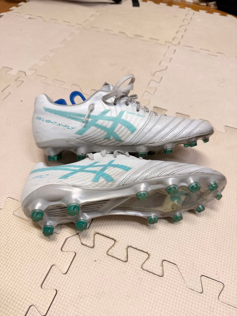asics サッカースパイク