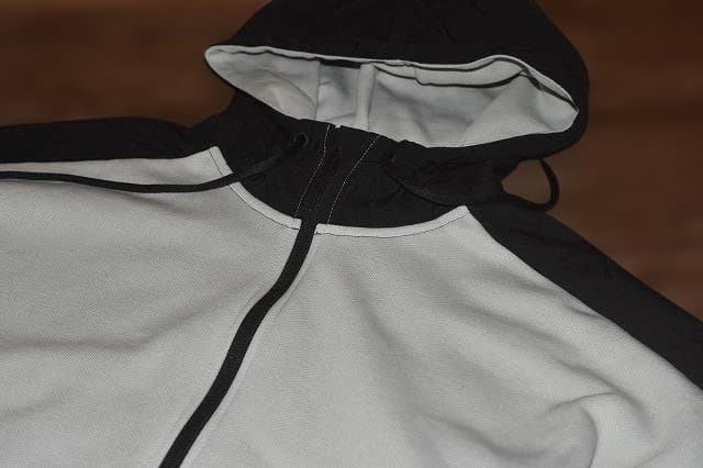 adidas フード付きトレーニングセット L