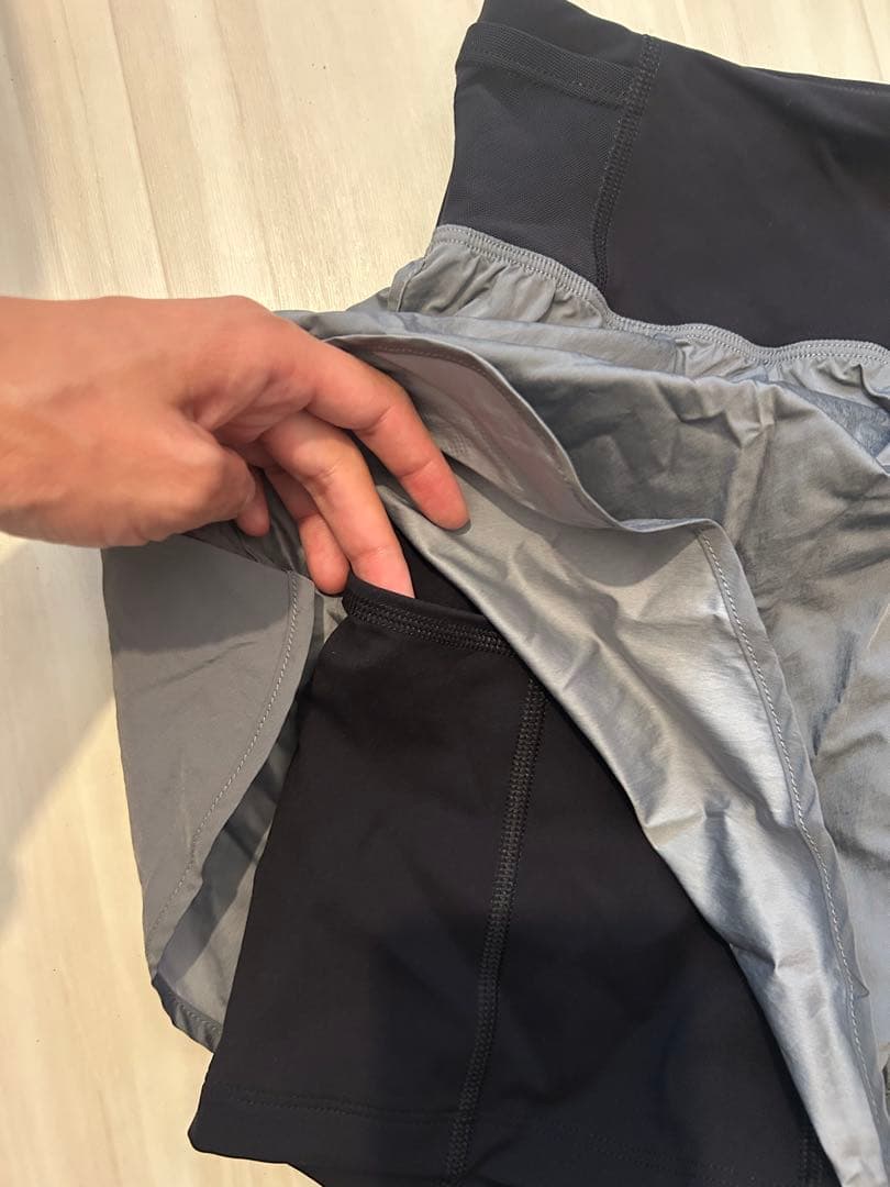 On Performance Volt Shorts オン　ランニングショーツ