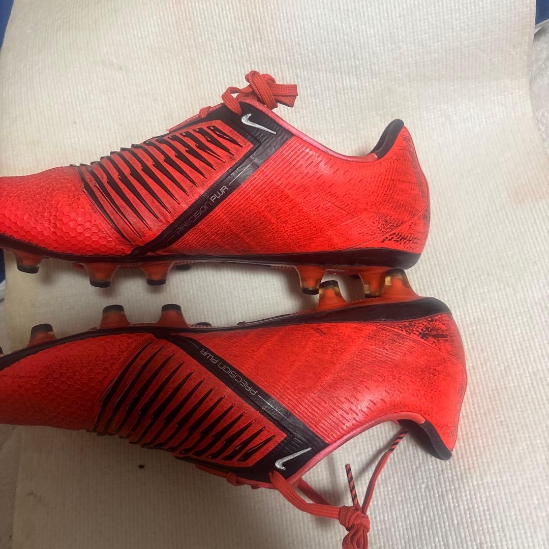ナイキ　サッカースパイク ファントムベノム　phantom AG ファントム