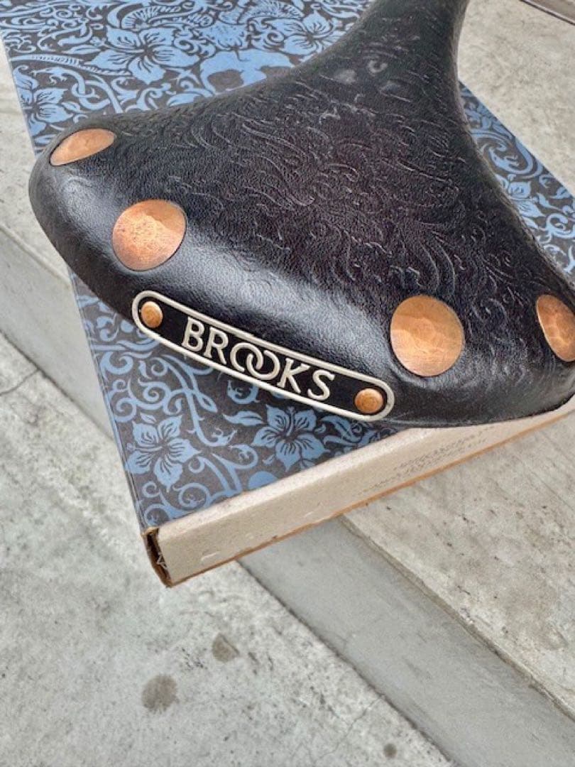 リミテッド BROOKS × VANSコラボサドル 世界限定500個