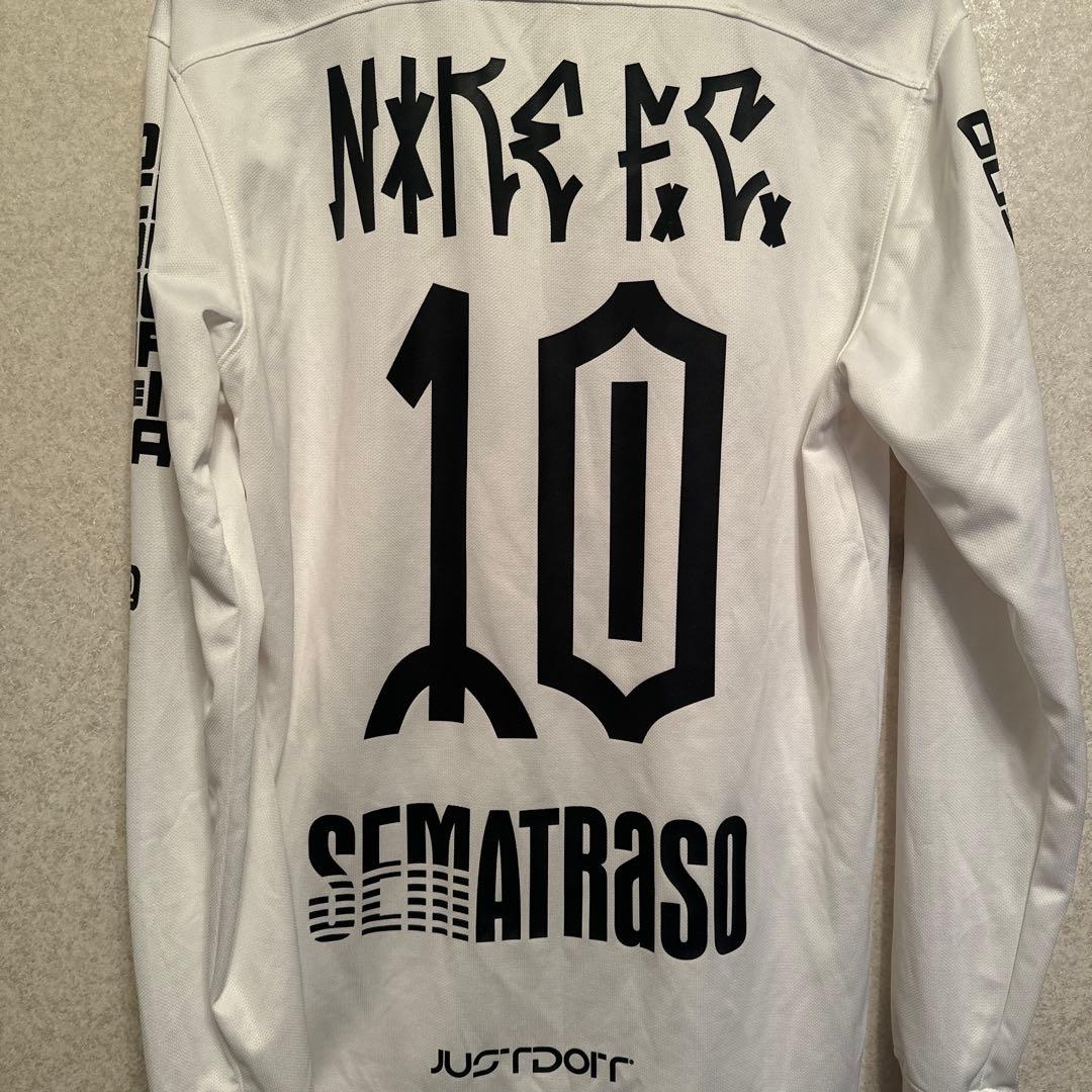 NIKE F.C. 長袖 ゲームシャツ トレーニングトップ ブラック×ホワイト.