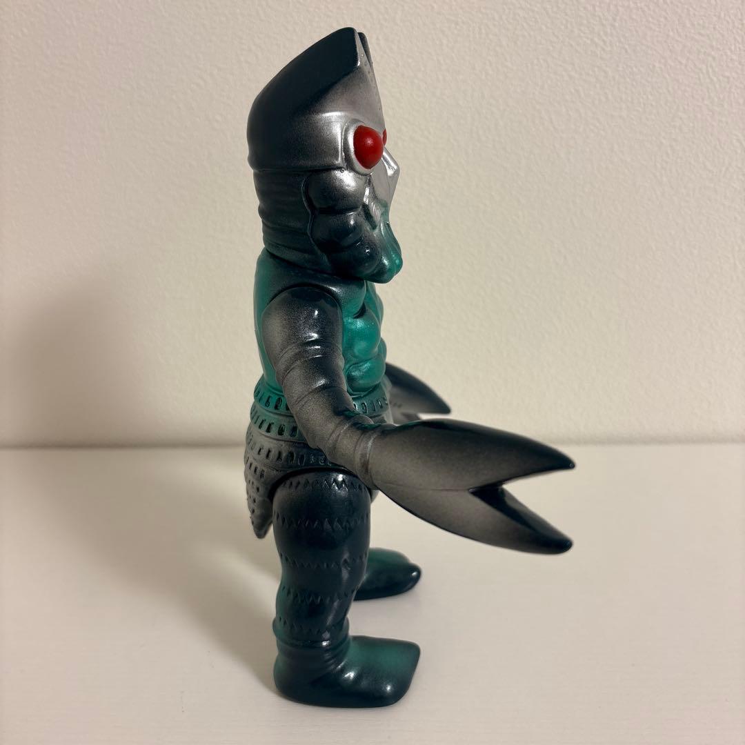 ブルマァク　ウルトラマン　バルタン星人　　　ダークブルー版　ソフビ