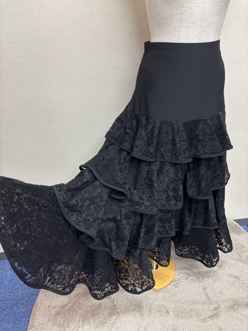 黒レースティアードスカート　　社交ダンスレッスンウェアー