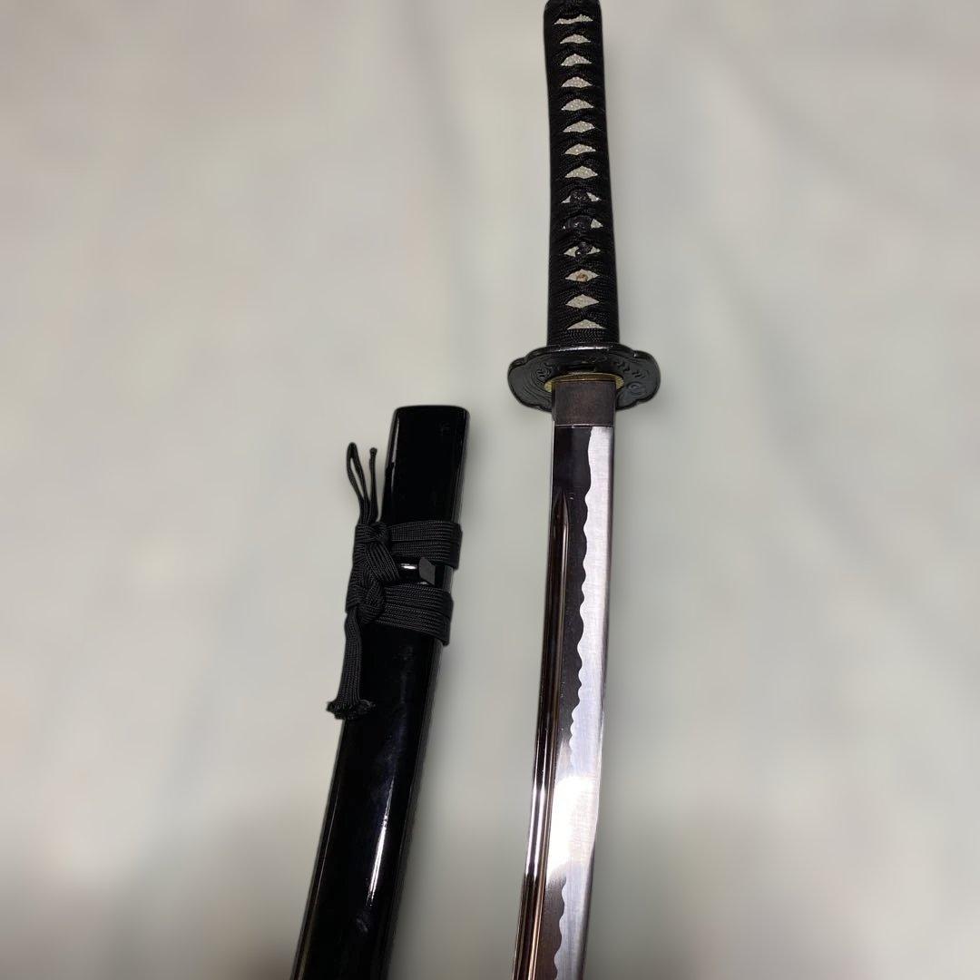 高級居合刀 黒柄 富士昇龍木瓜黒鍔 黒呂鞘