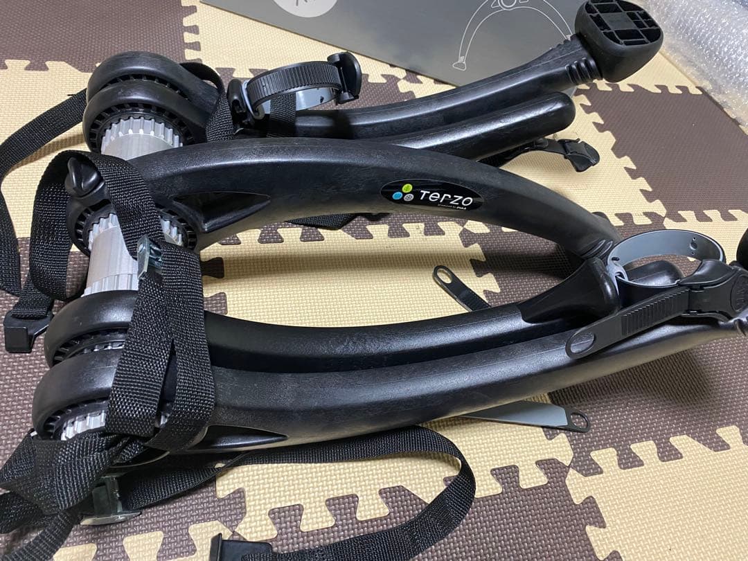 TerzoテルッツオEC16BK　リアサイクルキャリア　2台積み　1回のみ使用