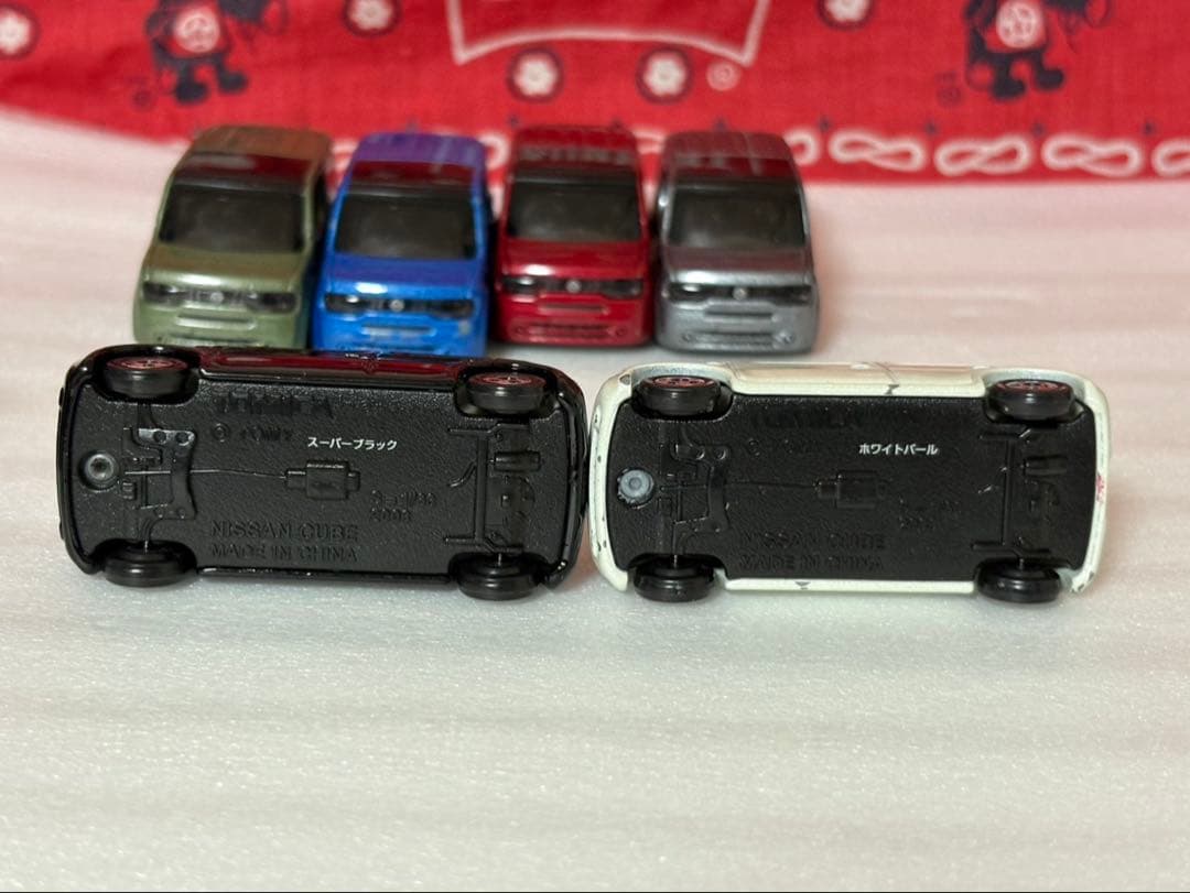 ＊希少品＊トミカ 日産 キューブ 【カラーサンプル 9台セット】
