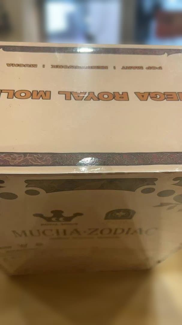 MEGA  MOLLY 400% MUCHA ZODIAC 未開封