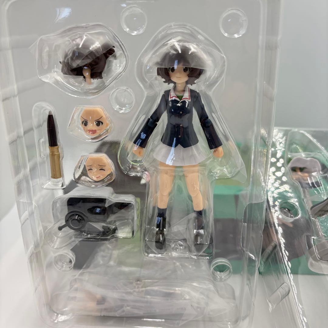 【美品】figma 212 秋山優花里 ガールズ＆パンツァー 可動フィギュア