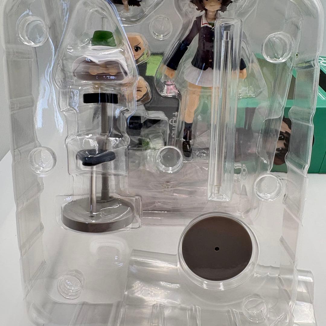 【美品】figma 212 秋山優花里 ガールズ＆パンツァー 可動フィギュア