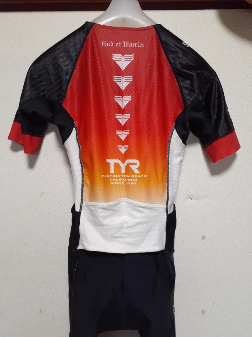 TYRトライスーツ