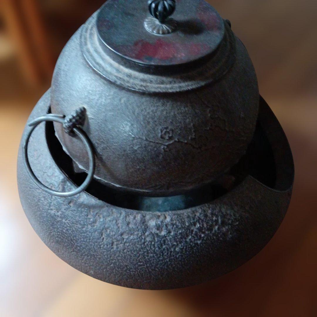 中古鋳鉄製 茶釜 丸型の蓋付き