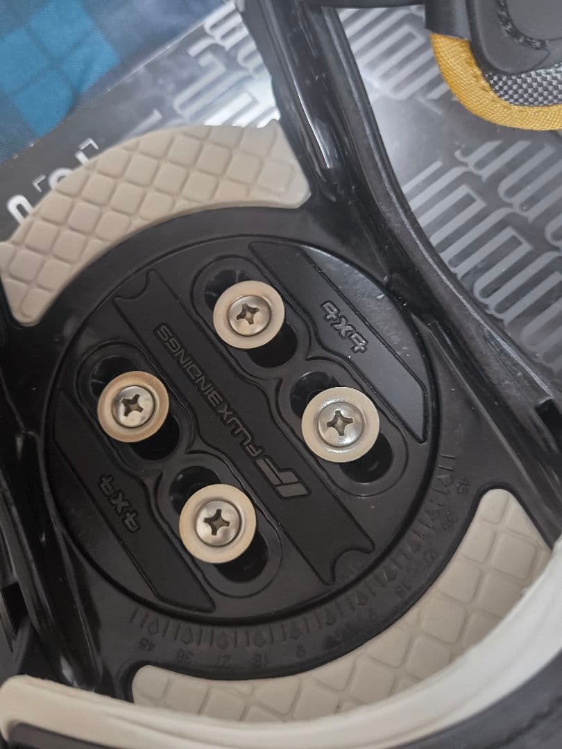HEAD スノーボードセット｜FLUXビンディング・SALOMONケース付き