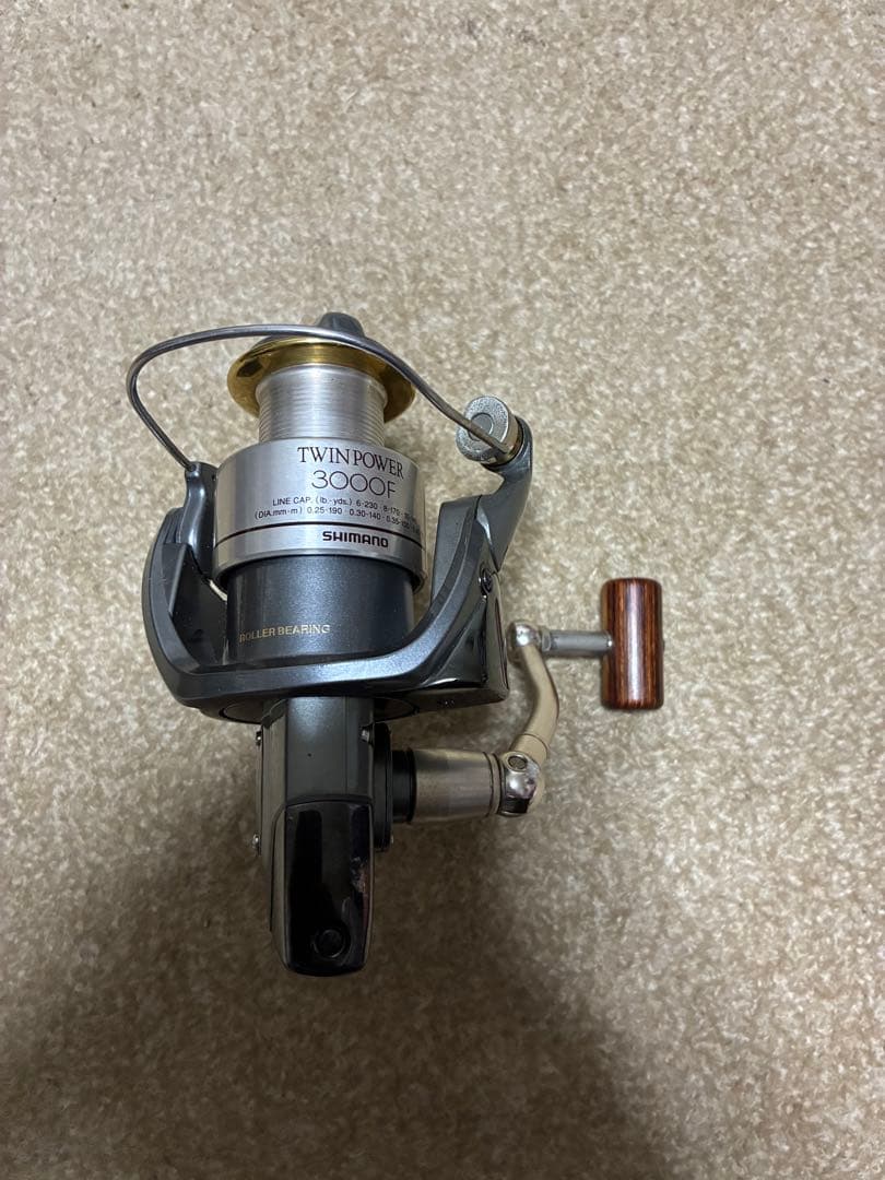 SHIMANO TWINPOWER 3000F スピニングリール
