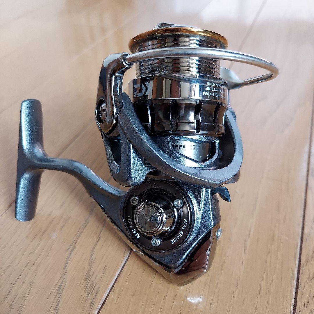 [OH済み]Daiwa 15ルビアス2004 スピニングリール(箱付き)