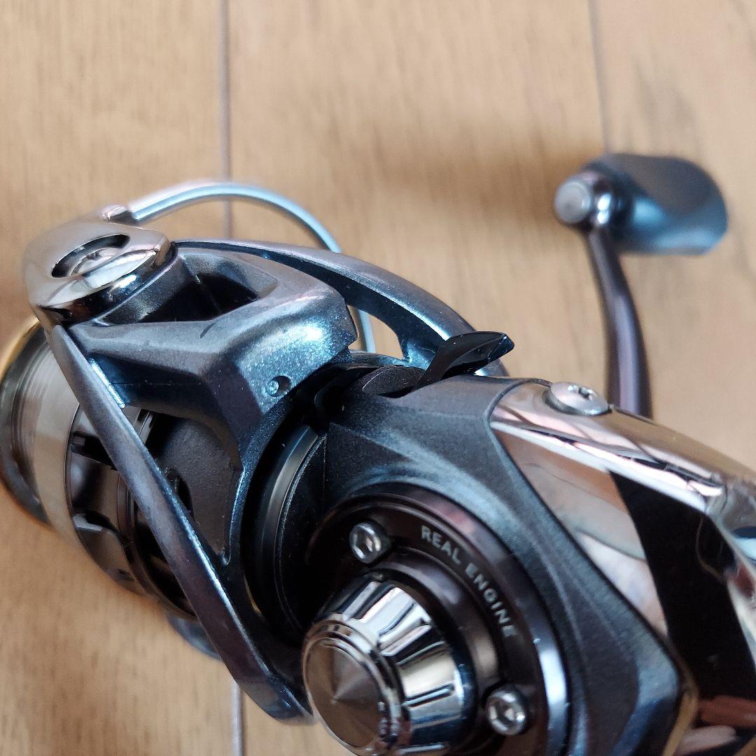 [OH済み]Daiwa 15ルビアス2004 スピニングリール(箱付き)