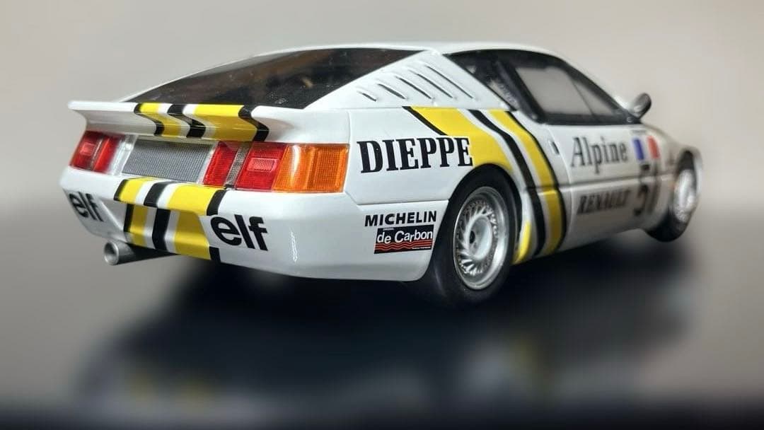レア❗️ミニカー 1/18 オットモビル ルノー アルピーヌGTAヨーロッパカップ