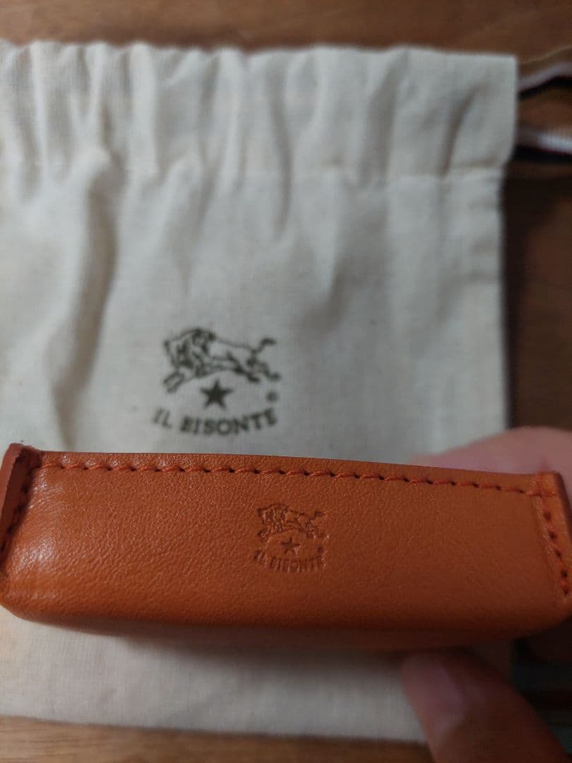 イルビゾンテ、ノベルティ、小物入れ(牛革)IL BISONTE