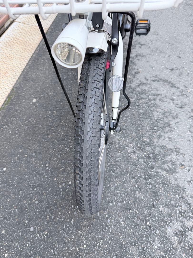 子供乗せ　ブリヂストン　電動アシスト自転車 チャイルドシート付き ホワイト