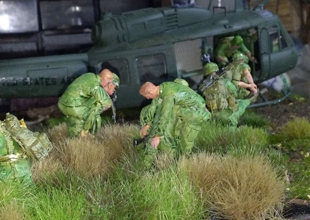 UH-1 ヘリコプター 1/35スケール 模型 ベトナム戦争