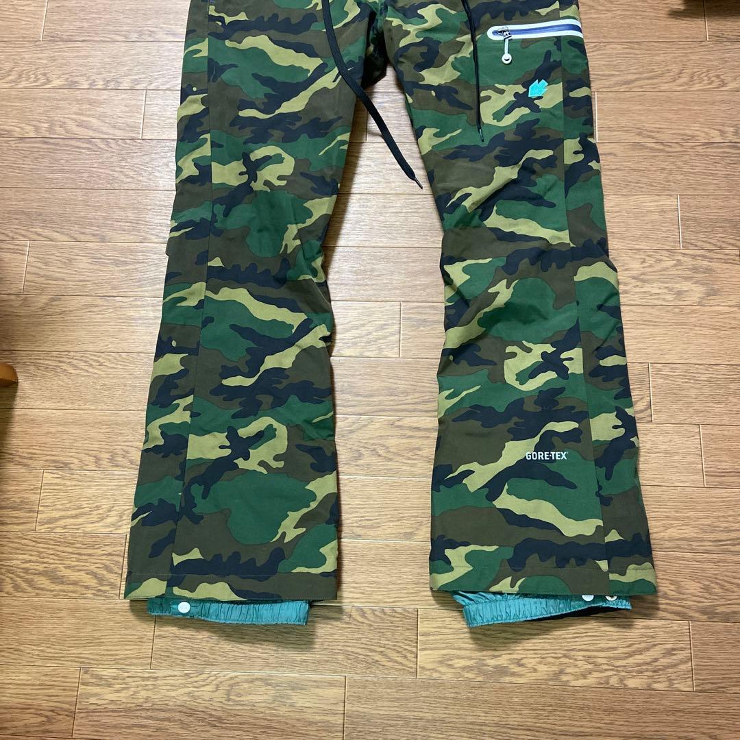 REW スリムフィットパンツ　ゴアテックス