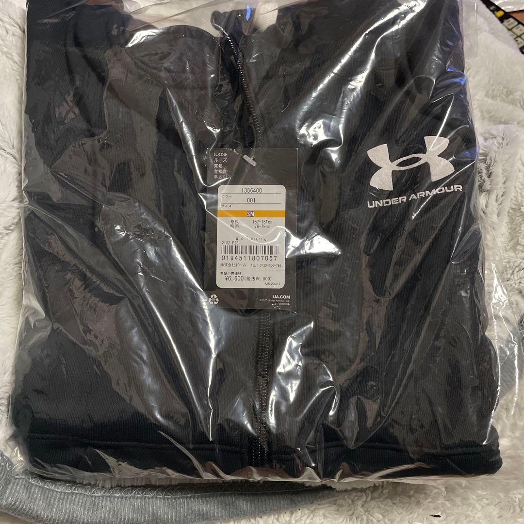 Under Armour 　レディースSMサイズ　5点セット　総額約３万円