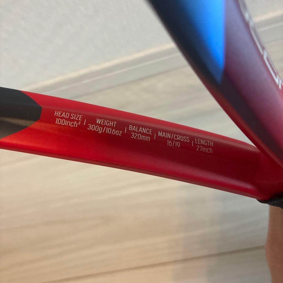 YONEX Vcore（100inch、300g、バランス320mm）