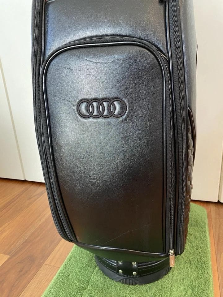 Audi　アウディ 黒　ブラック カートバッグ ゴルフバッグ キャディバッグ