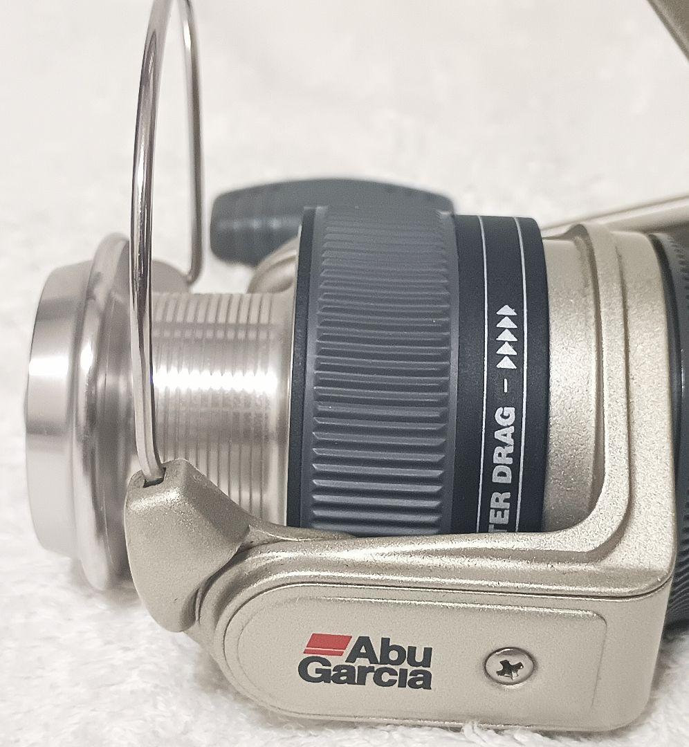 ABU GARCIA CD-3000 S4 センタードラグリールなんと新品