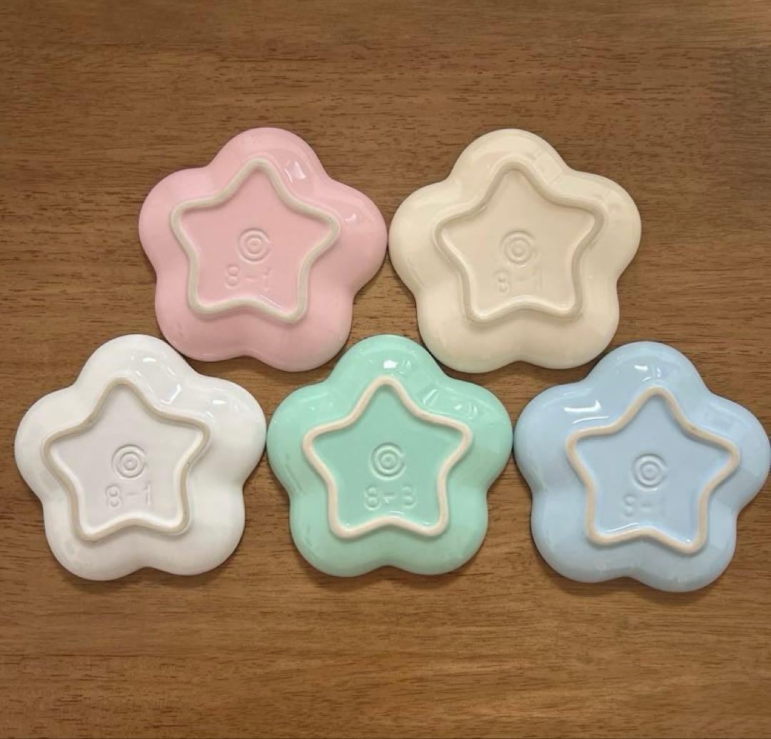 【美品】ル・クルーゼ ミニフラワープレート 5色5枚セット