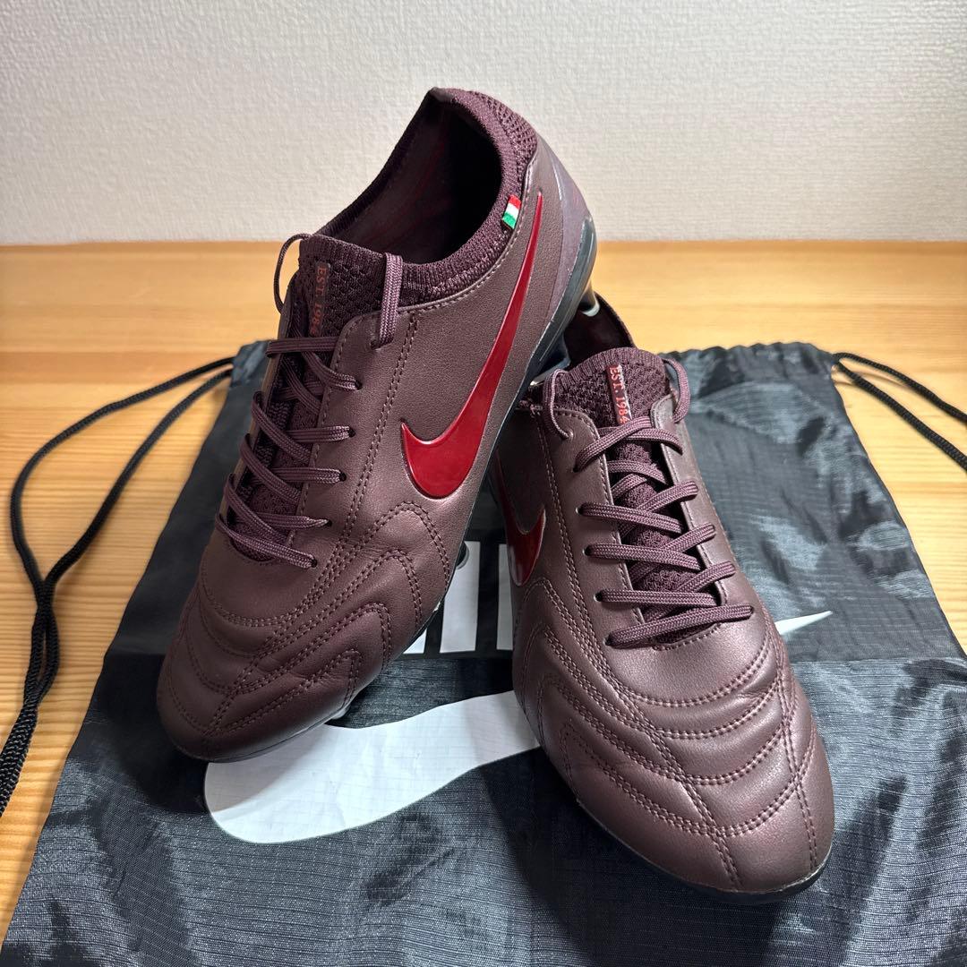 Nike サッカーシューズ ダークブラウン