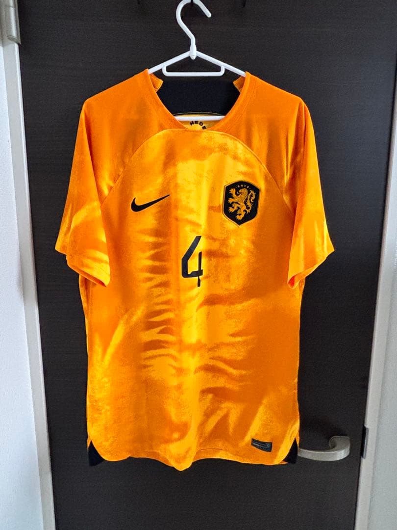 オランダ代表　ファンダイク　レプリカ　ユニフォーム　正規品