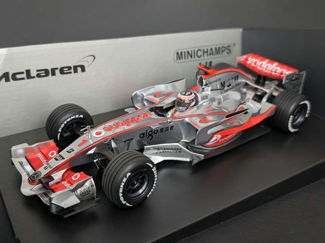 ミニチャンプス 1/18 ボーダフォン マクラーレン MP4-22 F.アロンソ