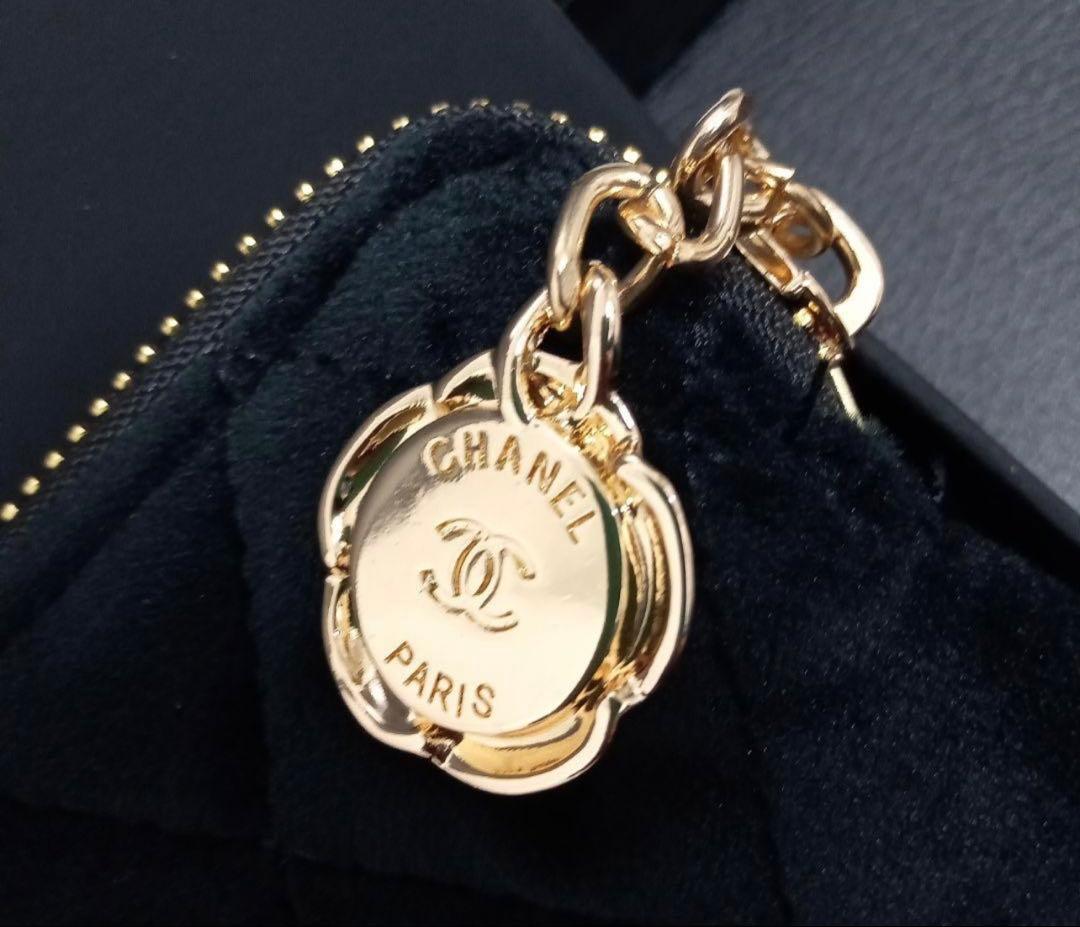 u*o様 CHANEL ベルベット クラッチ