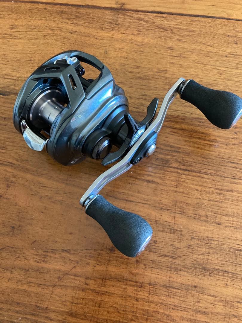 DAIWA アドミラA 100XH 右巻き