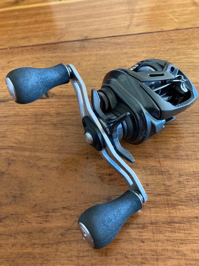 DAIWA アドミラA 100XH 右巻き